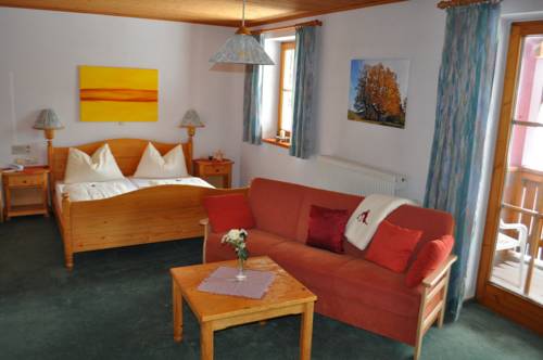 Imagen de la habitación del Hotel Sportpension Thaler. Foto 3