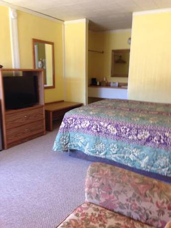 Imagen de la habitación del Hotel Sportsman Inn and Suites. Foto 1