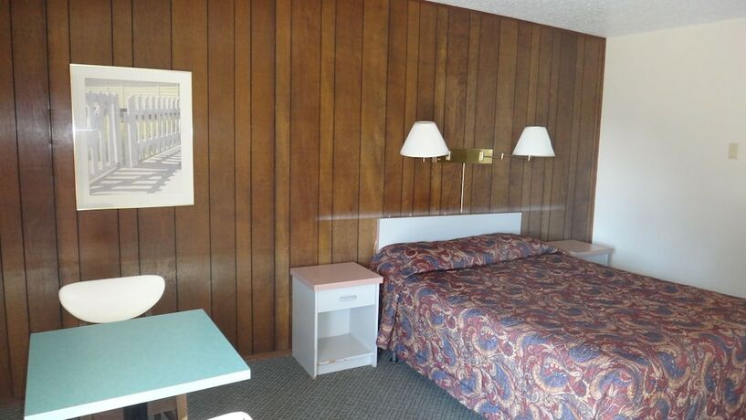 Imagen general del Hotel Sportsman Motel, Merritt. Foto 6
