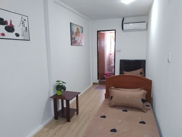 Imagen de la habitación del Hotel Spot ON 90439 Lh Home. Foto 15