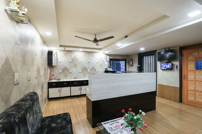 Imagen de los interiores del Hotel Spot On 61734 Janki. Foto 40