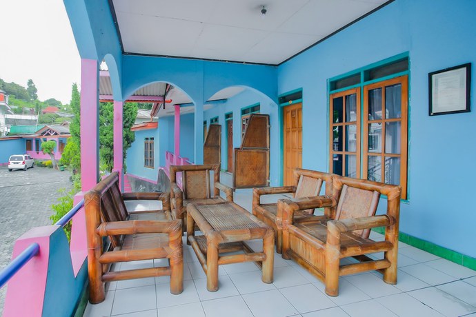 Imagen de los interiores del Hotel Spot On 90100 Kediri Bandungan. Foto 19