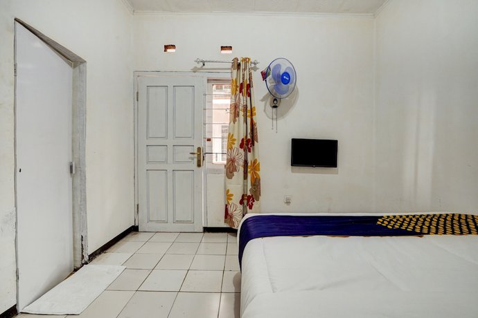Imagen de la habitación del Hotel Spot On 90200 Pondok Sabaraya Cileunyi Syariah. Foto 2