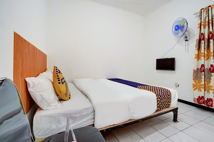 Imagen de la habitación del Hotel Spot On 90200 Pondok Sabaraya Cileunyi Syariah. Foto 11