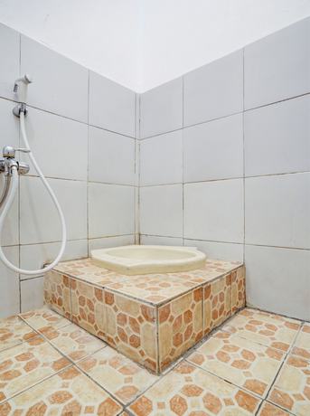Imagen de la habitación del Hotel Spot On 90200 Pondok Sabaraya Cileunyi Syariah. Foto 17