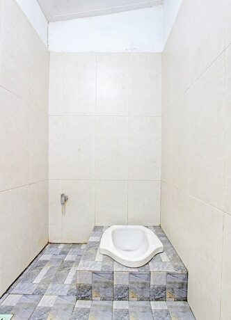Imagen general del Hotel Spot On 91521 Mayong Guesthouse. Foto 7