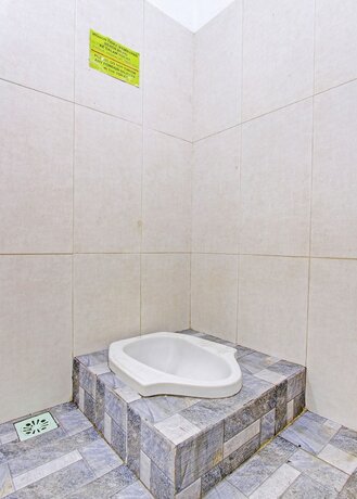 Imagen general del Hotel Spot On 91521 Mayong Guesthouse. Foto 9