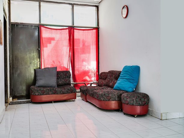 Imagen de los interiores del Hotel Spot On 91775 Pondok 14 Syariah. Foto 16