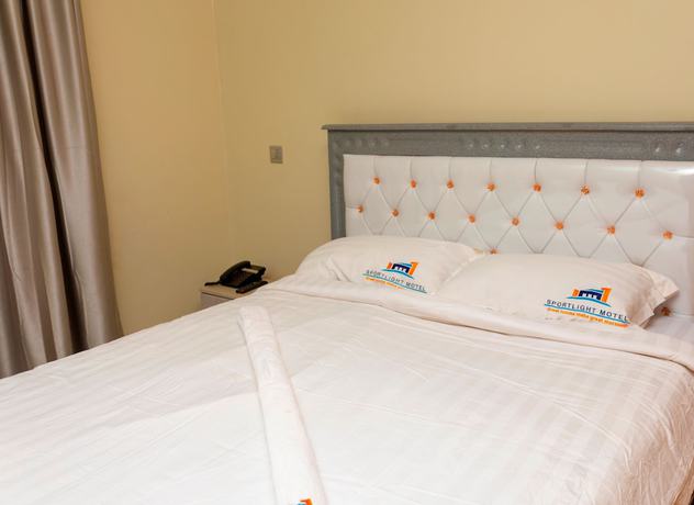Imagen de la habitación del Hotel Spotlight Motel. Foto 11