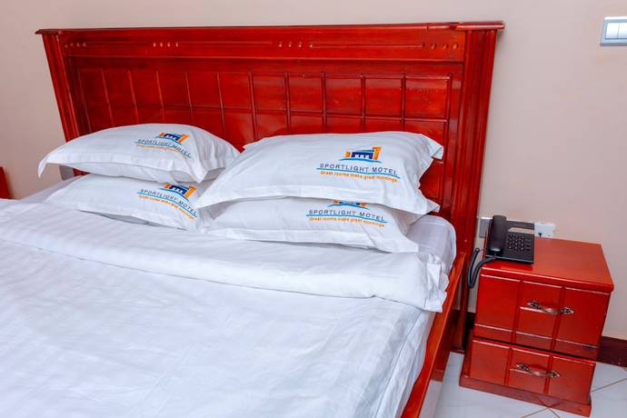 Imagen de la habitación del Hotel Spotlight Motel. Foto 18