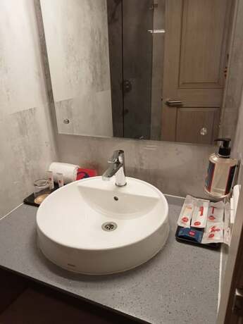 Imagen general del Hotel Spree Kriday Dehradun. Foto 3