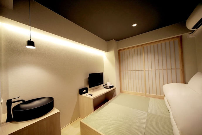Imagen de la habitación del Hotel S-presso Namba. Foto 5