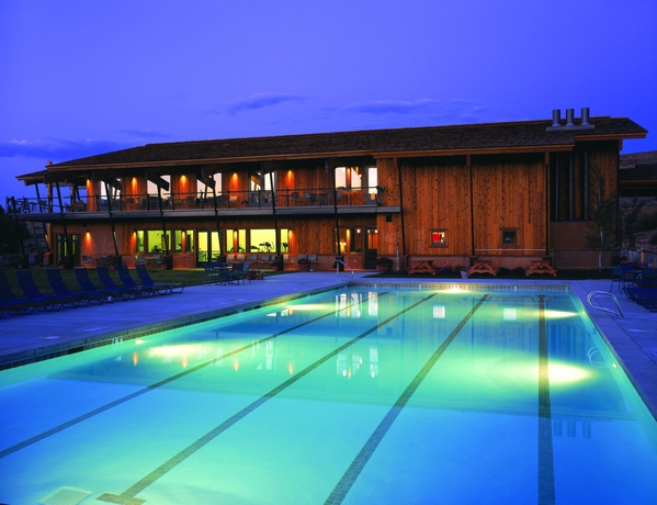 Imagen de la piscina del Hotel Spring Creek Ranch. Foto 12