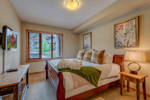 Imagen de la habitación del Hotel Spring Creek Vacations - Rundle Cliffs Lodge. Foto 4