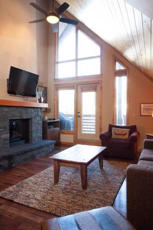 Imagen de la habitación del Hotel Spring Creek Vacations - Rundle Cliffs Lodge. Foto 13