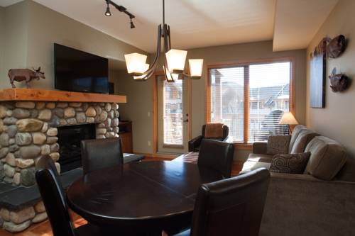 Imagen de la habitación del Hotel Spring Creek Vacations - Rundle Cliffs Lodge. Foto 15