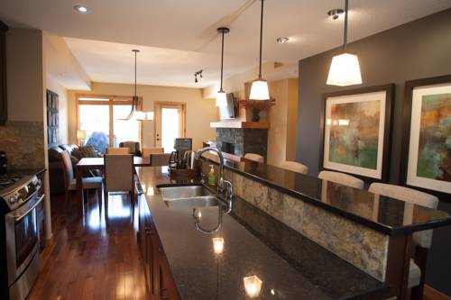 Imagen de la habitación del Hotel Spring Creek Vacations - Rundle Cliffs Lodge. Foto 16