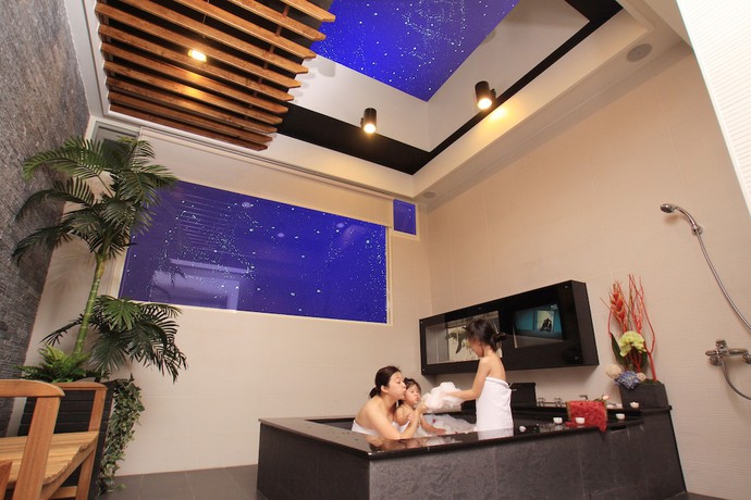 Imagen de la habitación del Hotel Spring Fountain. Foto 12
