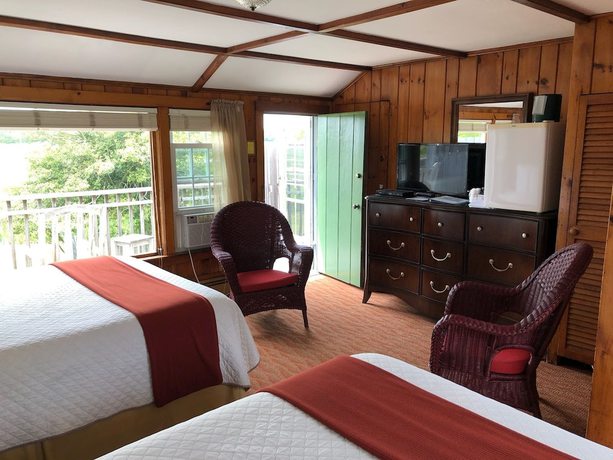 Imagen de la habitación del Hotel Spring Garden Inn. Foto 2