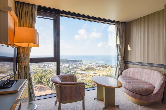 Imagen de la habitación del Hotel Spring Golf and Art Resort Awaji. Foto 8