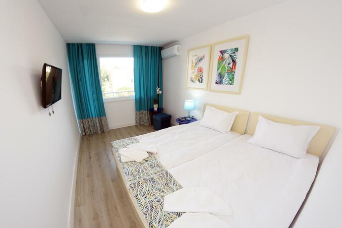 Imagen general del Hotel Spring Holiday Resort. Foto 15