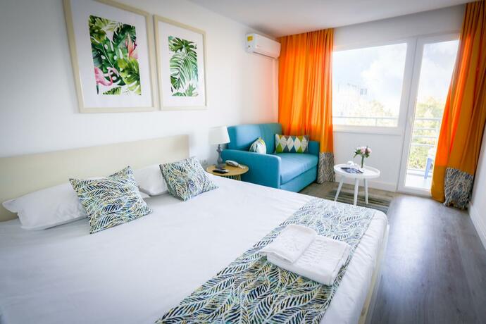 Imagen general del Hotel Spring Holiday Resort. Foto 18