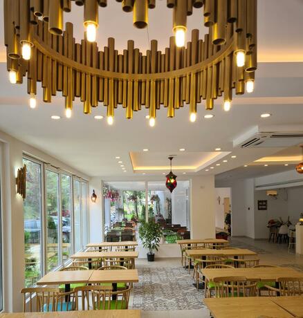 Imagen general del Hotel Spring Holiday Resort. Foto 39