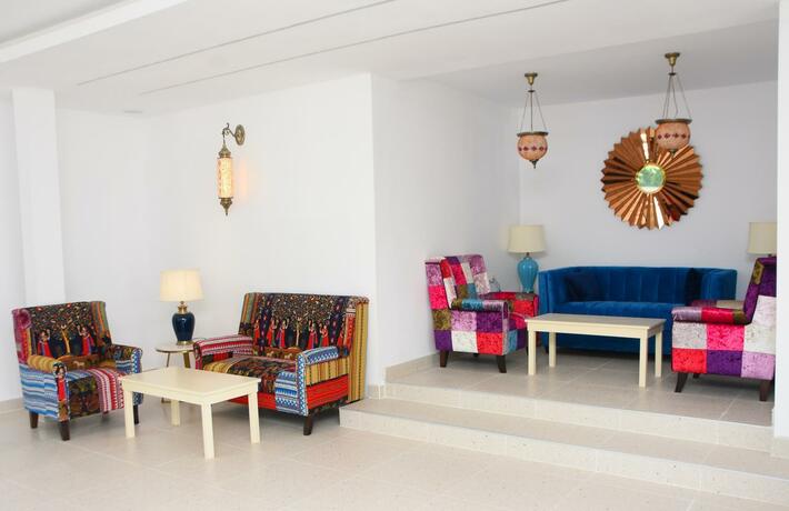 Imagen general del Hotel Spring Holiday Resort. Foto 44
