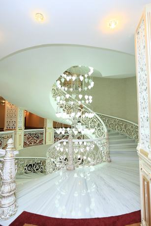 Imagen de los interiores del Hotel Spring Hotel and Spa. Foto 16
