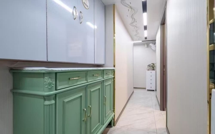 Imagen de los interiores del Hotel Spring Inn. Foto 13