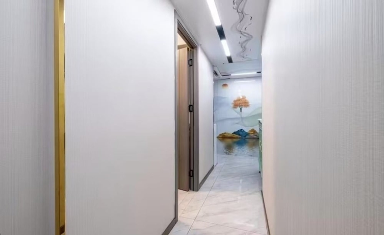 Imagen de los interiores del Hotel Spring Inn. Foto 15