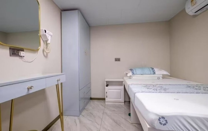 Imagen de la habitación del Hotel Spring Inn. Foto 12