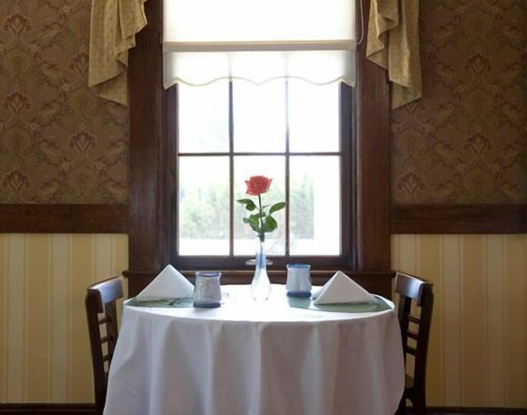 Imagen del bar/restaurante del Hotel Spring Lake Inn. Foto 5