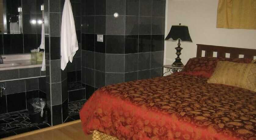 Imagen de la habitación del Hotel Spring Motor Inn. Foto 18