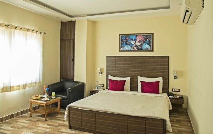Imagen de la habitación del Hotel Spring Sky Mughalsarai by ShriGos. Foto 15