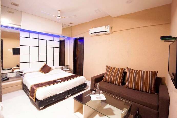 Imagen general del Hotel Spring Sky Mughalsarai by ShriGos. Foto 6