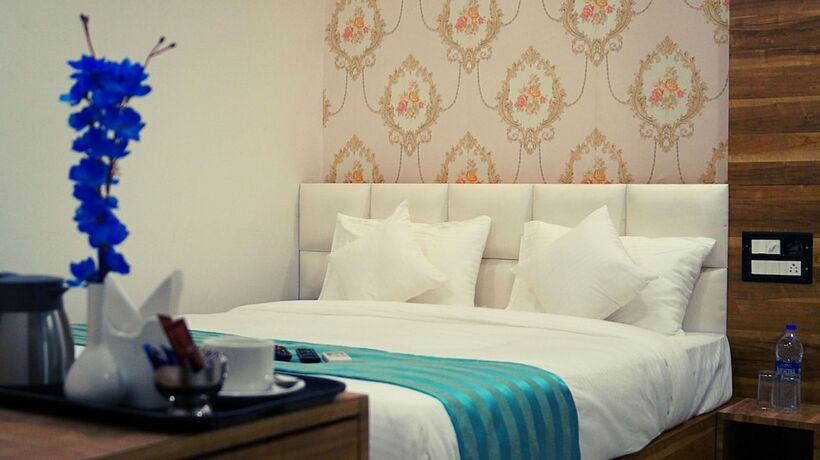 Imagen de la habitación del Hotel Spring Sky Udaipur by ShriGos. Foto 15