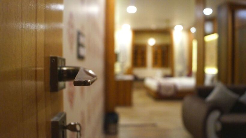 Imagen de la habitación del Hotel Spring Sky Udaipur by ShriGos. Foto 16