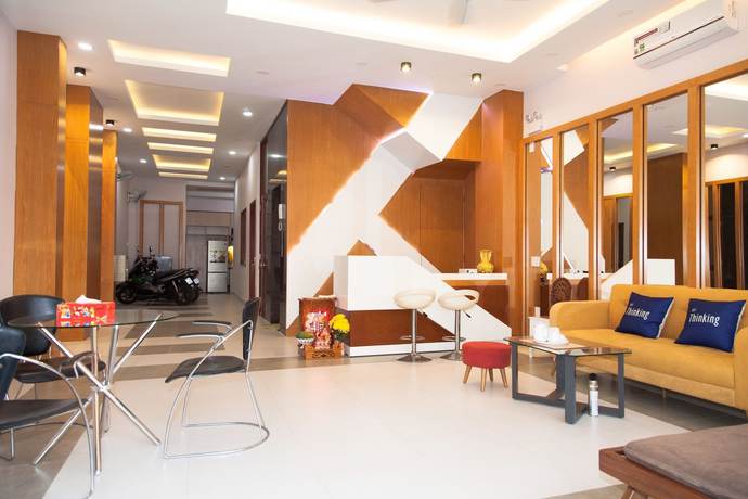 Imagen de los interiores del Hotel Spring, Thuan An. Foto 17