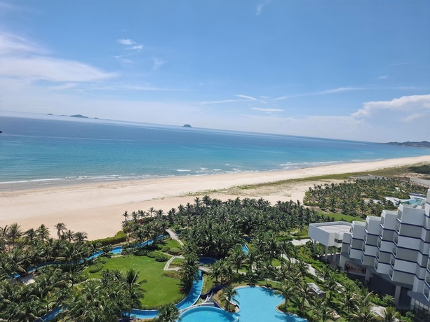 Imagen de la piscina del Hotel Spring home Arena Cam Ranh. Foto 16