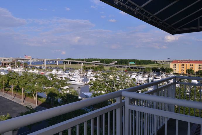 Imagen de la habitación del Hotel SpringHill Suites Charleston Riverview. Foto 3