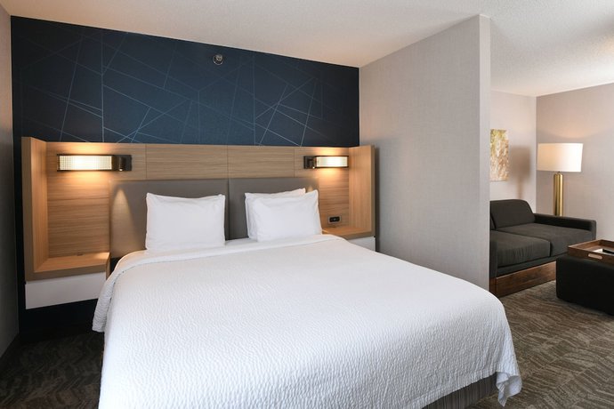 Imagen de la habitación del Hotel SpringHill Suites Des Moines West. Foto 5