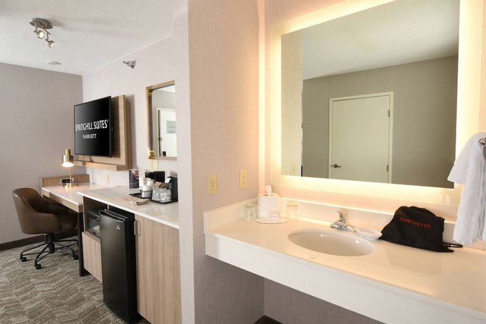 Imagen de la habitación del Hotel SpringHill Suites Des Moines West. Foto 15