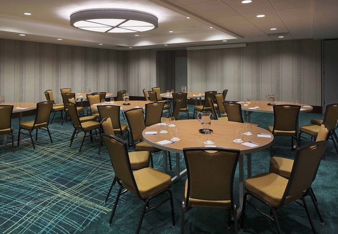 Imagen de los interiores del Hotel SpringHill Suites Houston Downtown/Convention Center. Foto 9