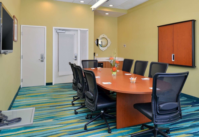 Imagen de los interiores del Hotel SpringHill Suites Irvine John Wayne Airport/Orange County. Foto 11