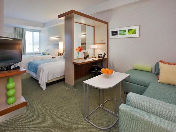 Imagen de la habitación del Hotel SpringHill Suites Irvine John Wayne Airport/Orange County. Foto 4