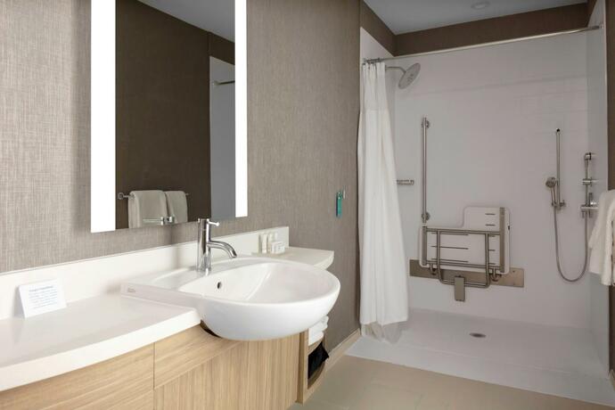 Imagen general del Hotel SpringHill Suites Kansas City Airport. Foto 5