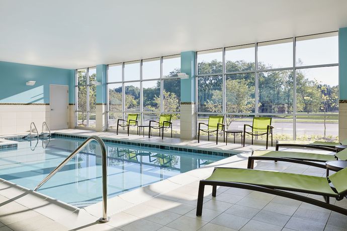 Imagen de la piscina del Hotel SpringHill Suites Mt. Laurel Cherry Hill. Foto 20