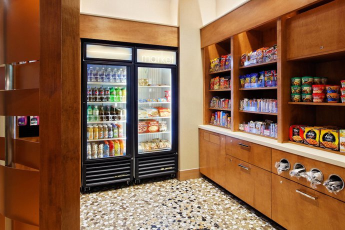Imagen del bar/restaurante del Hotel SpringHill Suites Pensacola. Foto 4