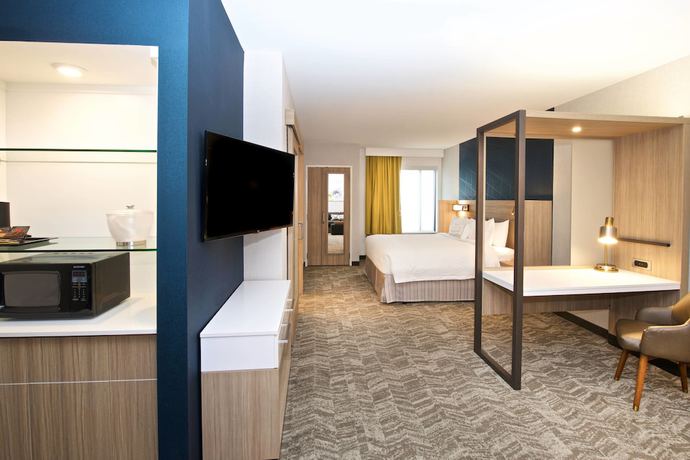 Imagen de la habitación del Hotel SpringHill Suites Seattle Issaquah. Foto 4